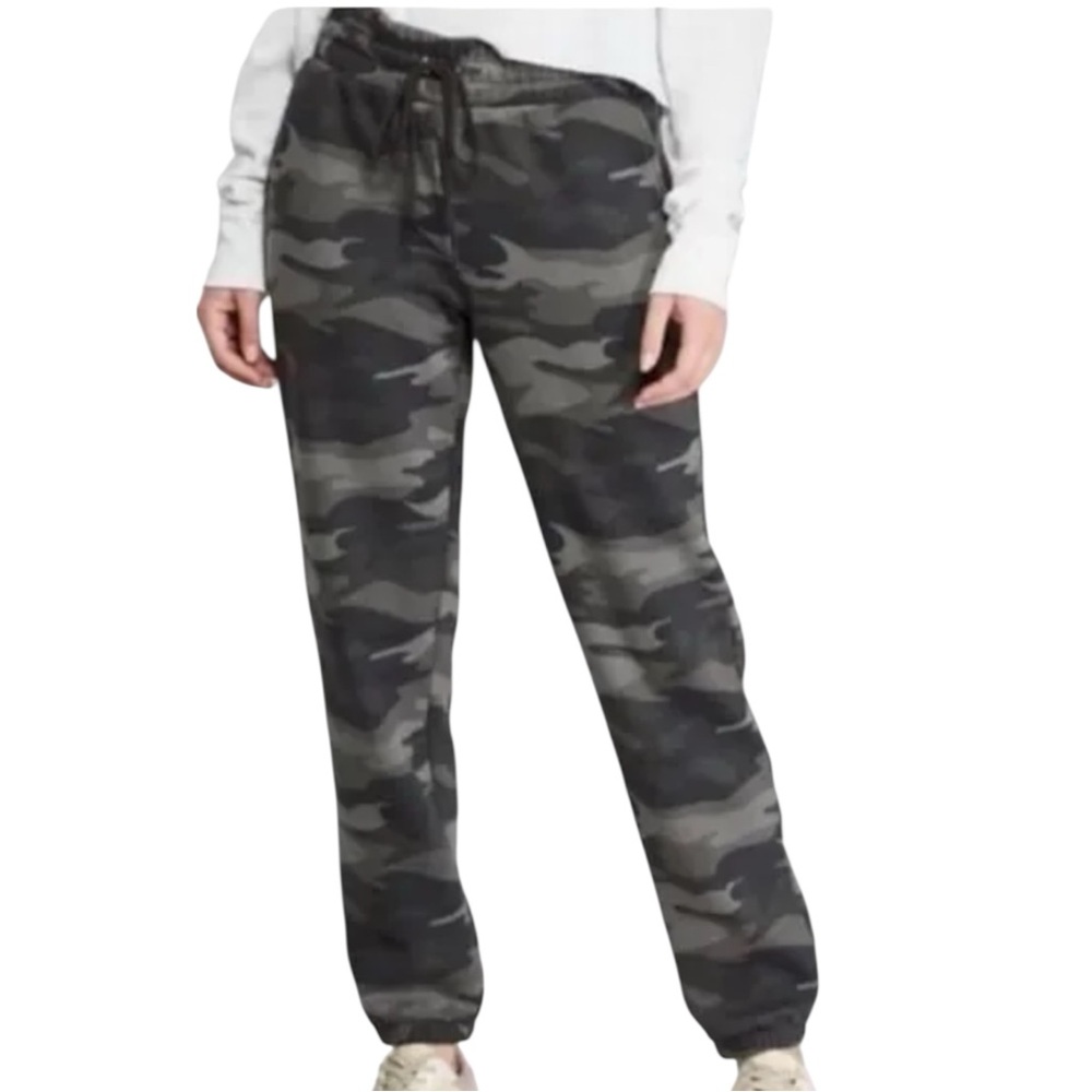 NWT Wild Fable High‎ Rise Camouflage Sweatpants  Boyfriend Casual Cabincore